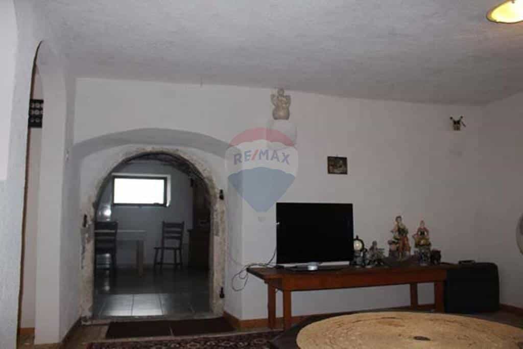 rumah dalam Bribir, Primorsko-goranska županija 12035759