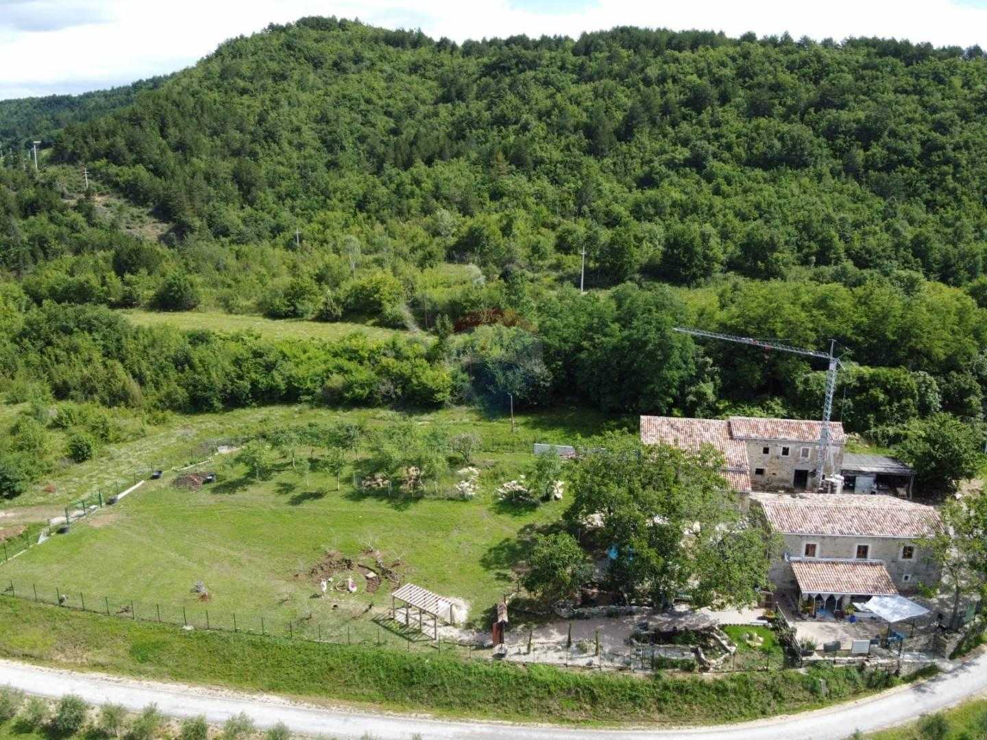 بيت في Pican, Istarska Zupanija 12035775