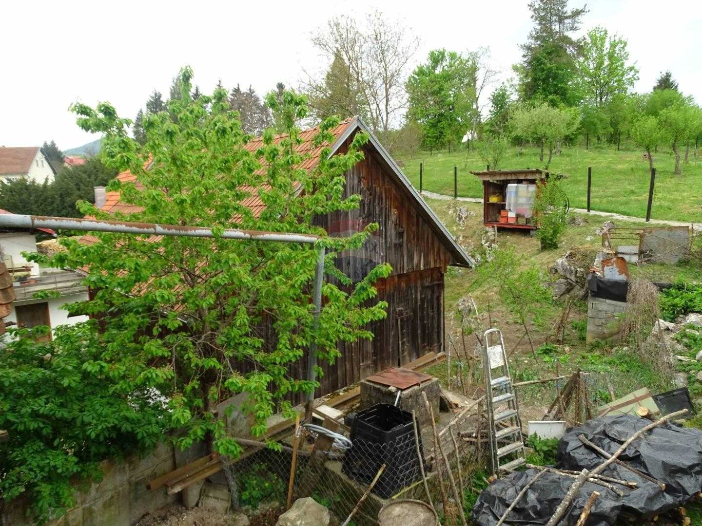 بيت في Lukovdol, Primorsko-goranska županija 12035856