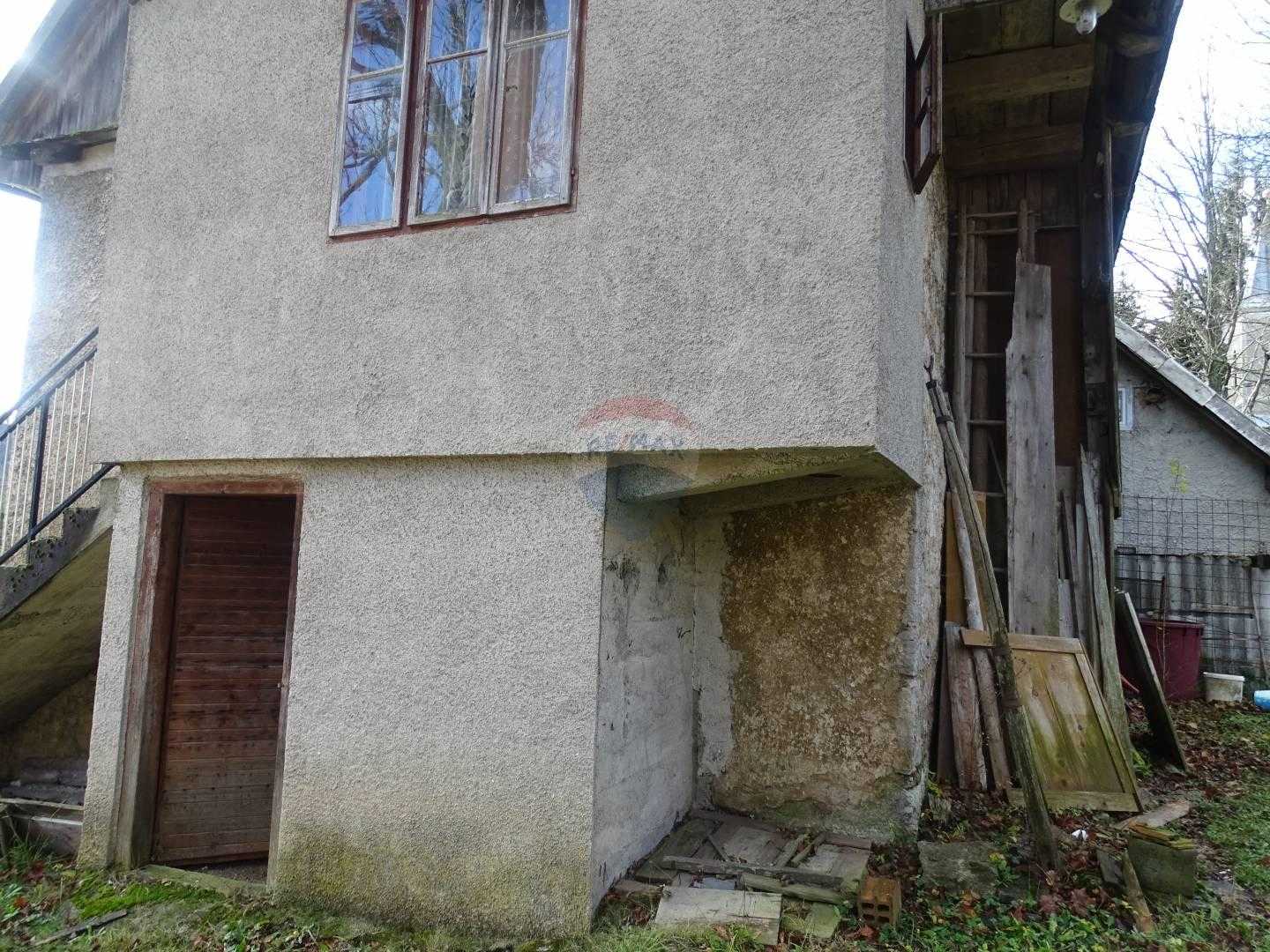 房子 在 Stari Laz, Primorje-Gorski Kotar County 12036075