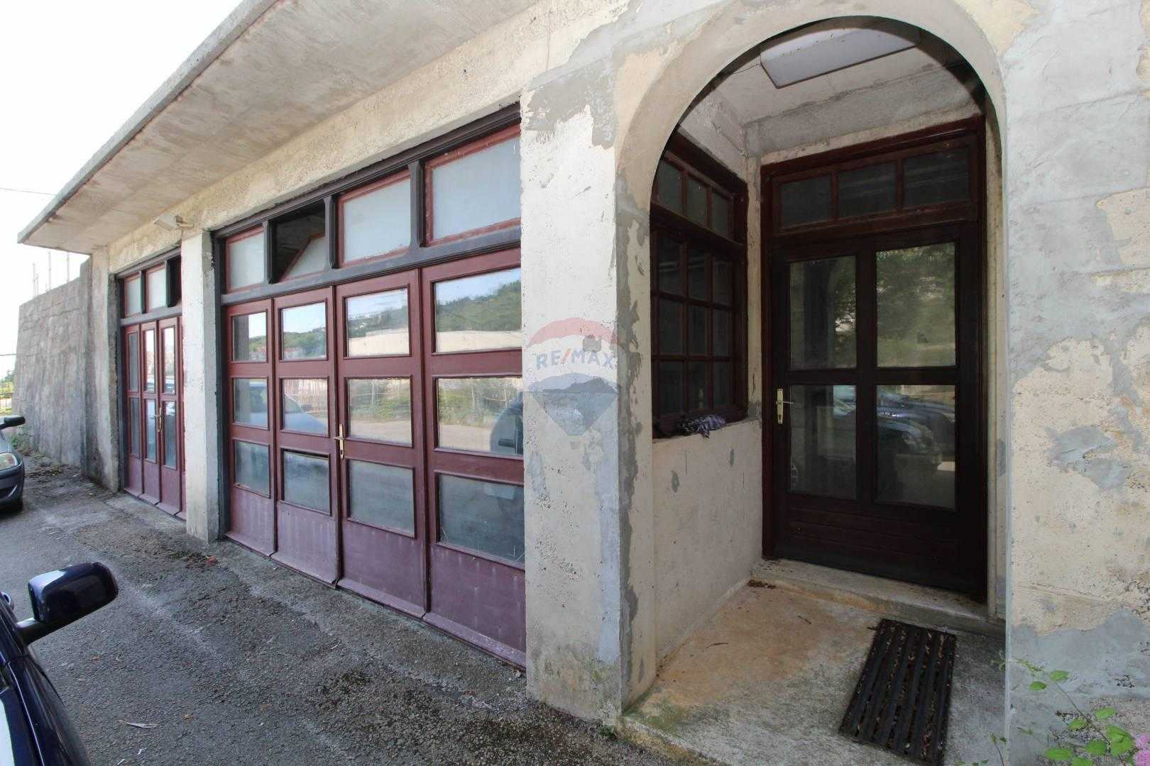 Huis in Rijeka, Primorsko-goranska županija 12036115