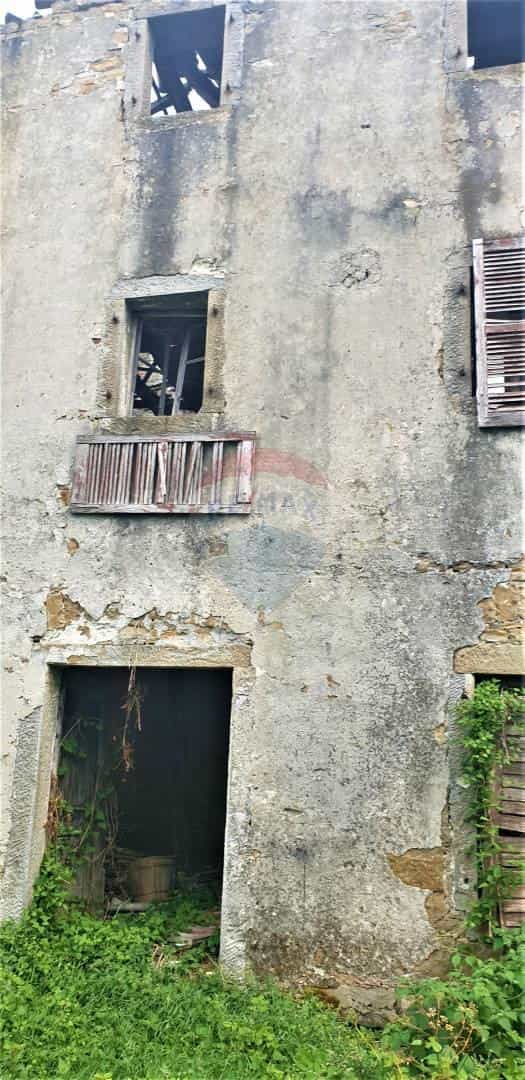 σπίτι σε Kućibreg, Istarska županija 12036122