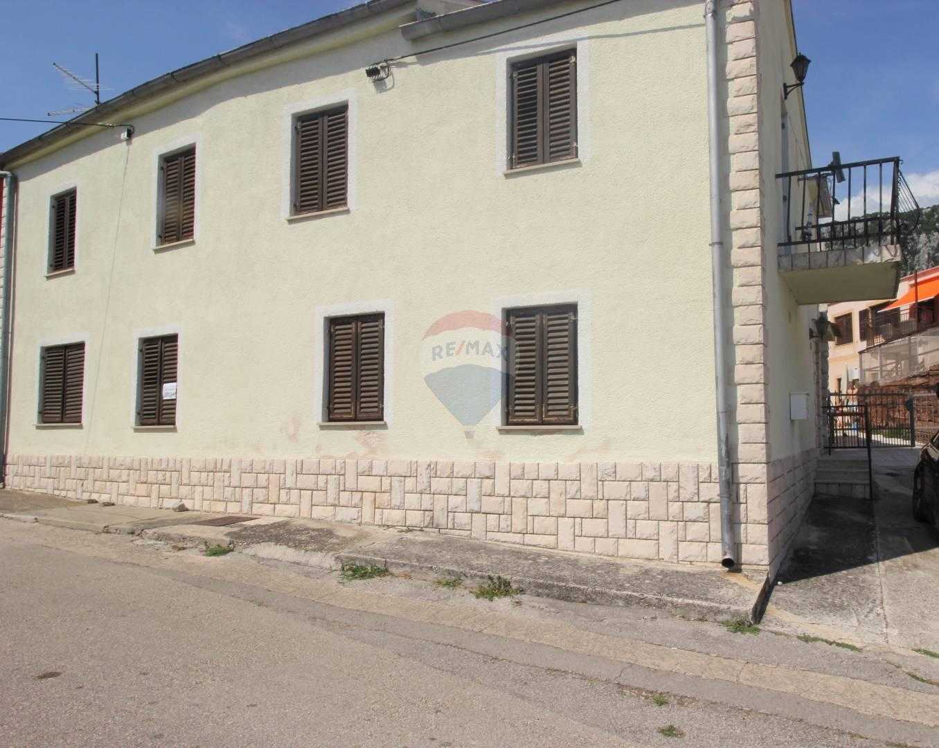 房子 在 Bribir, Primorsko-goranska županija 12036160