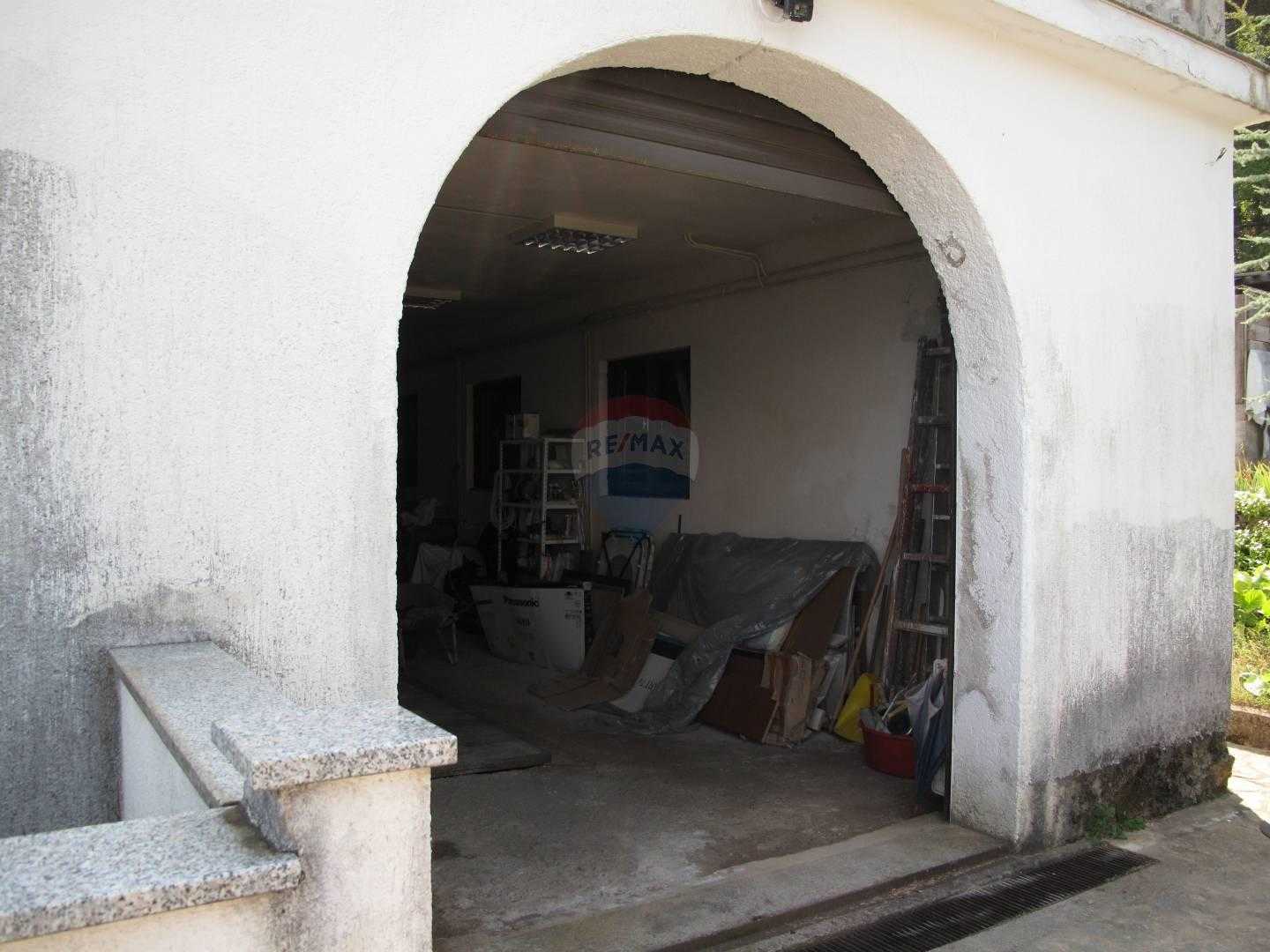 rumah dalam Tulisevica, Primorsko-Goranska Zupanija 12036172