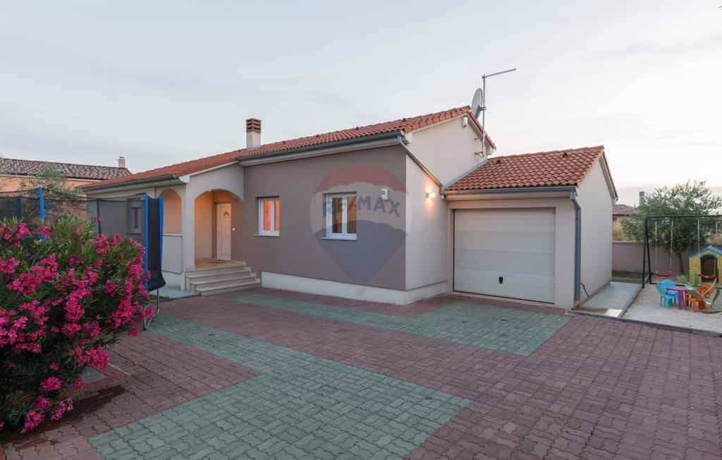 House in Jadreški, Istarska županija 12036182