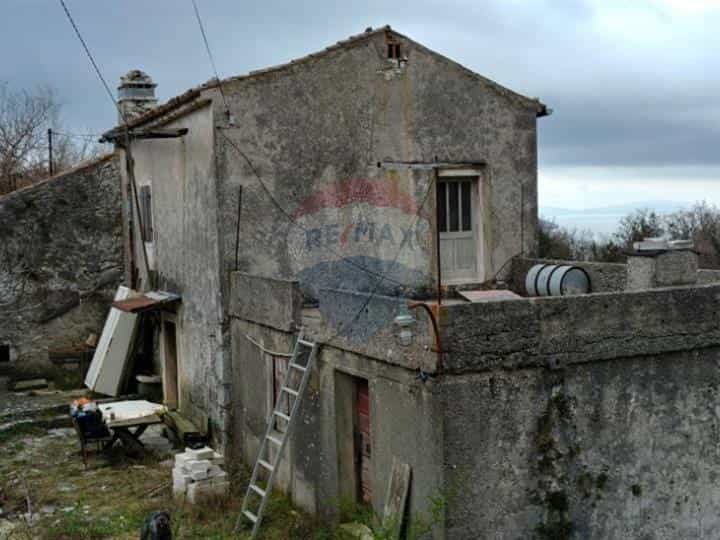 σπίτι σε Moscenicka Draga, Primorsko-Goranska Zupanija 12036255