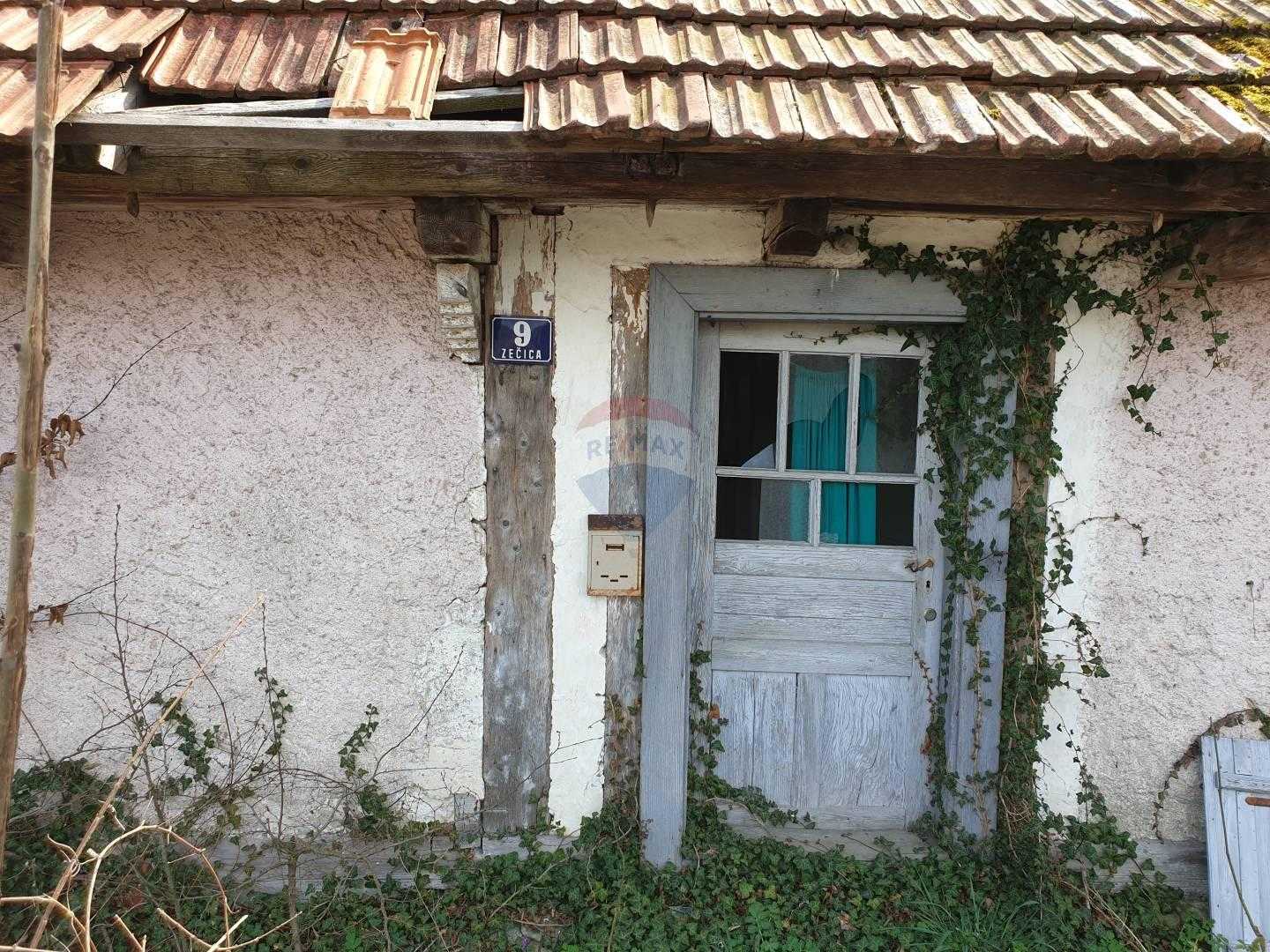 土地 在 Ogulin, Karlovacka Zupanija 12036301