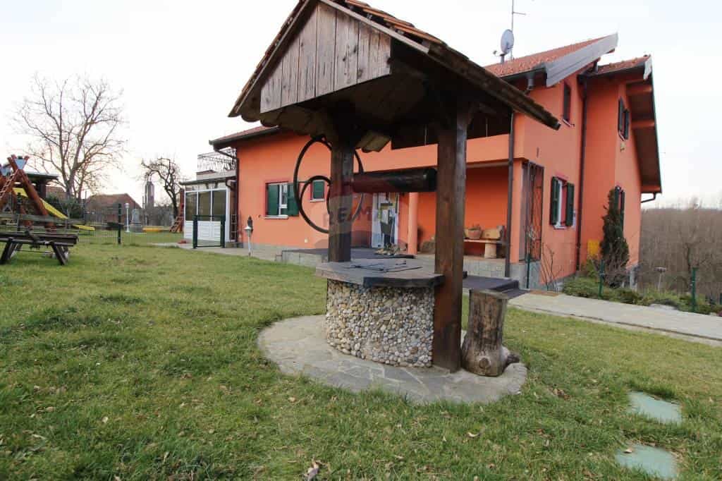 Casa nel Sesvete, Zagreb, Grad 12036327