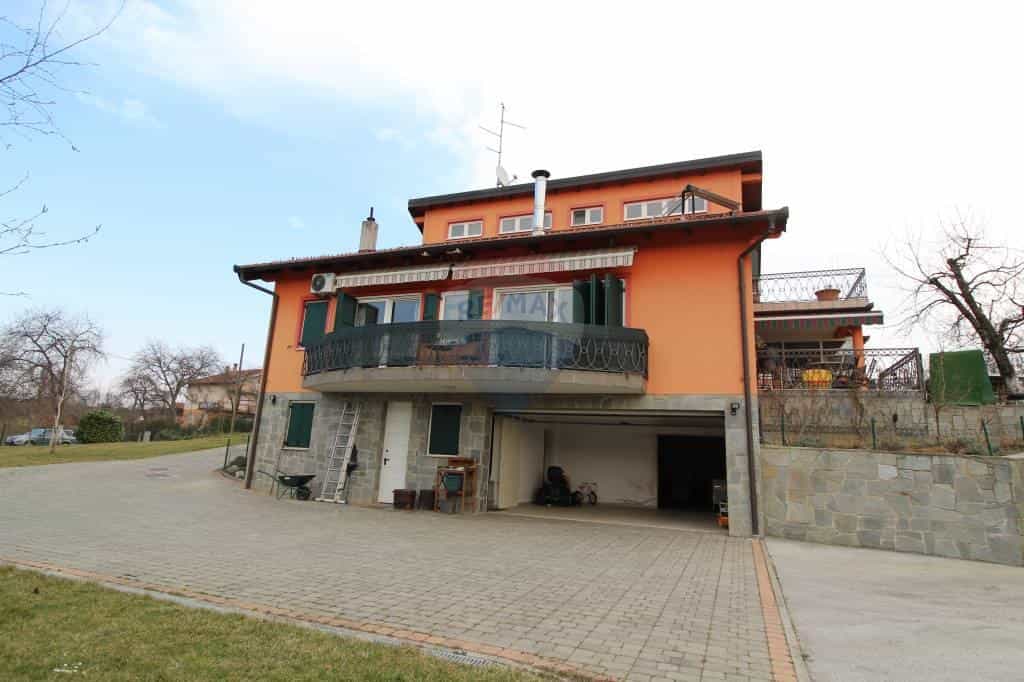 жилой дом в Sesvete, Zagreb, Grad 12036327