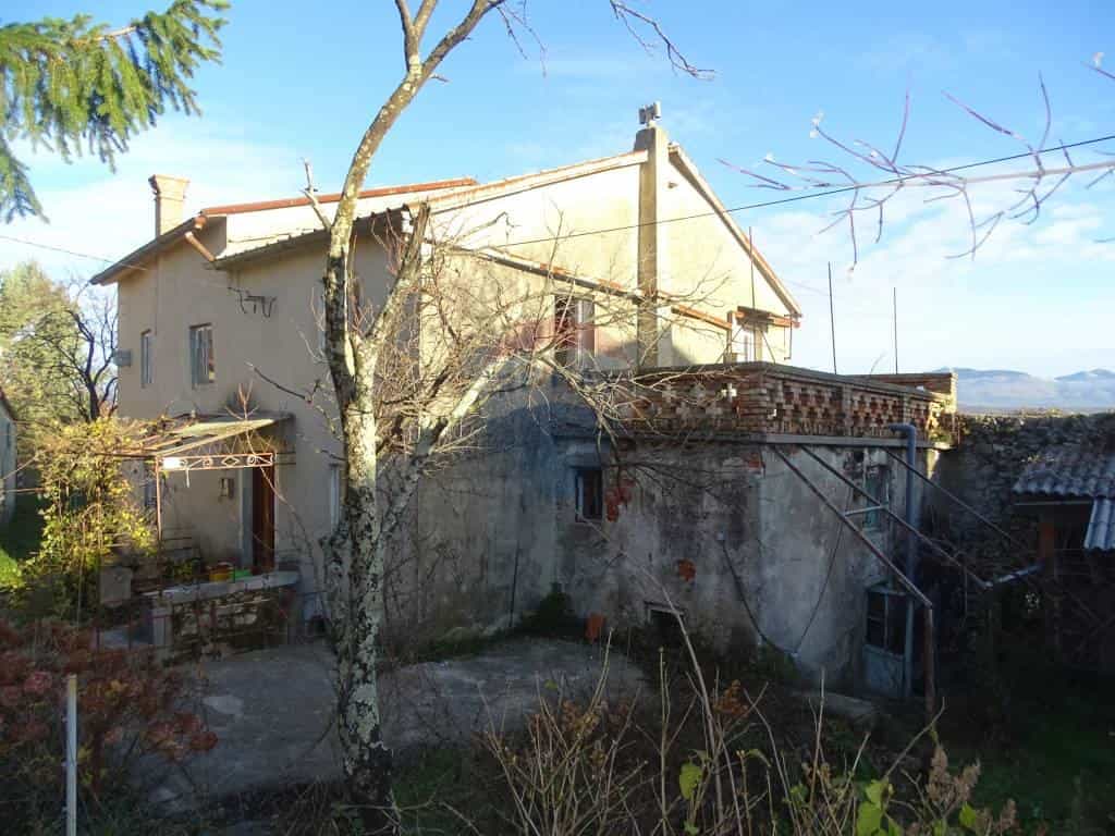 rumah dalam Kastav, Primorsko-Goranska Zupanija 12036399