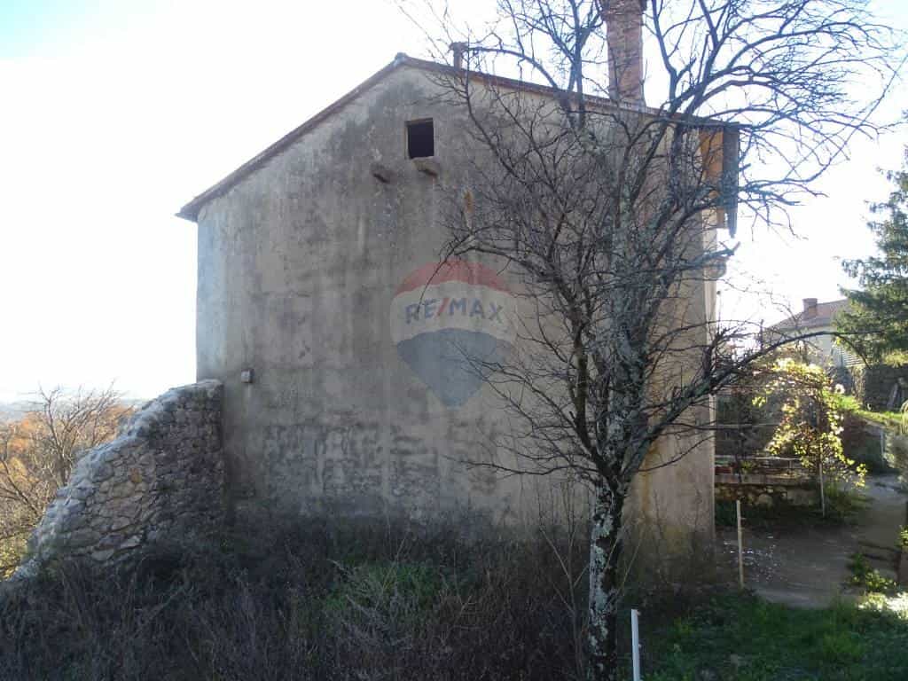 House in Kastav, Primorsko-Goranska Zupanija 12036399