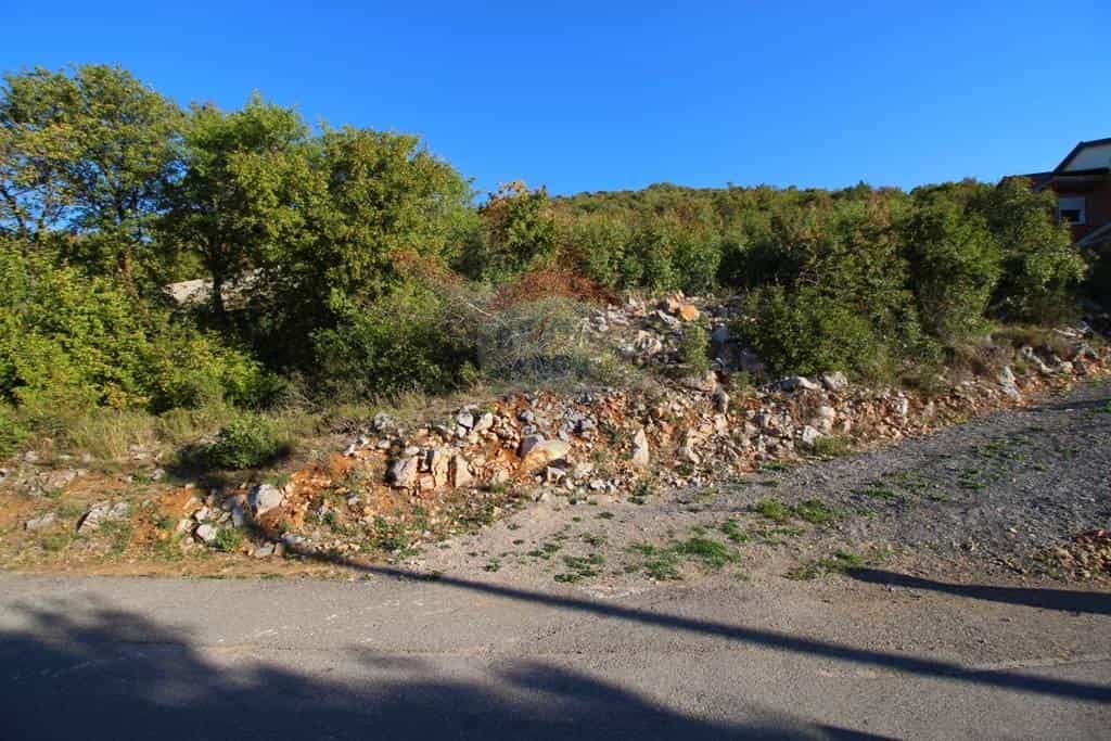 Земельные участки в Повиле, Приморско-Горанская Зупания 12036416