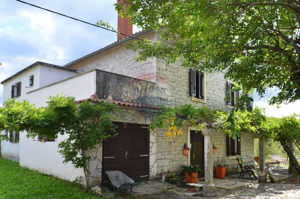 σπίτι σε Sveti Peter, Πιράν 12036439