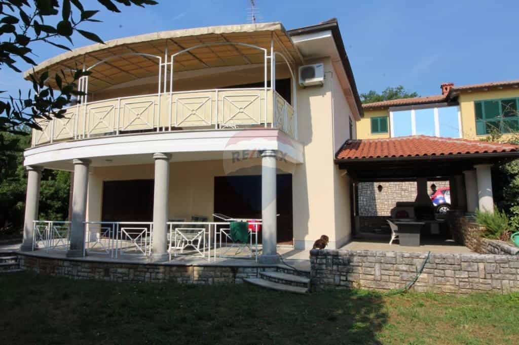 House in Ika, Primorsko-Goranska Zupanija 12036476