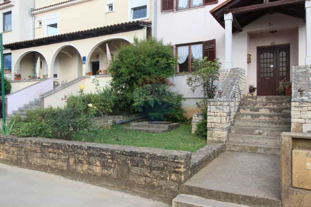σπίτι σε Φουντάνα, Istarska Zupanija 12036487