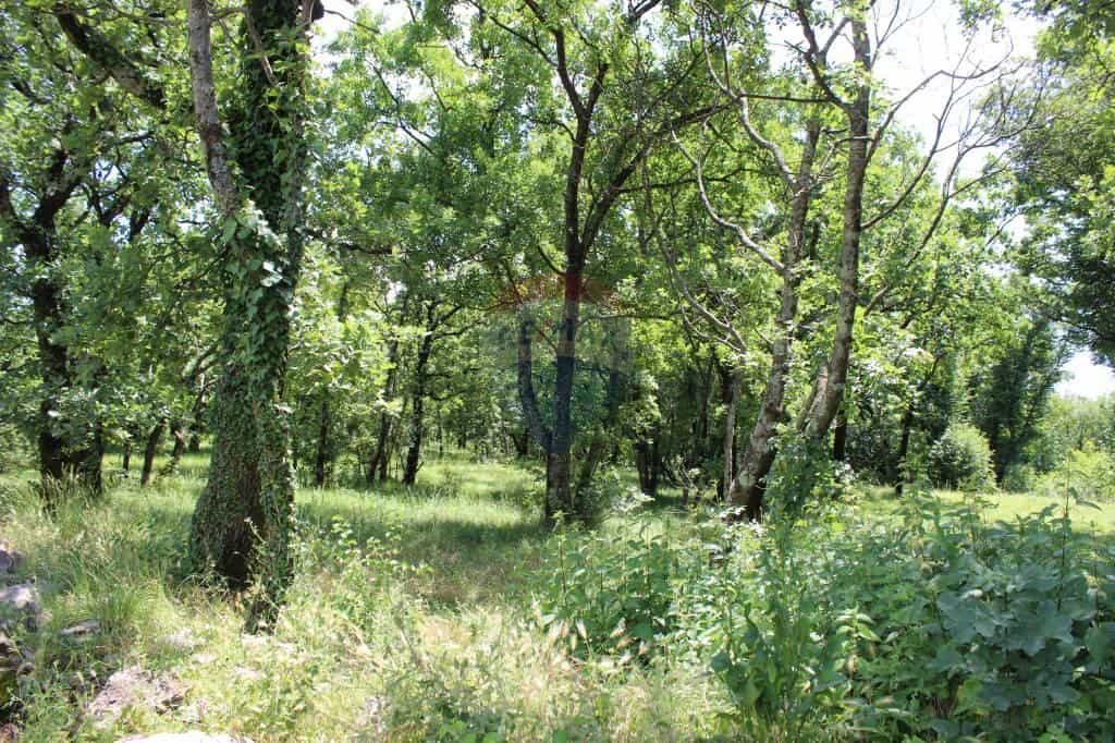 土地 在 Cavle, Primorsko-Goranska Zupanija 12036507
