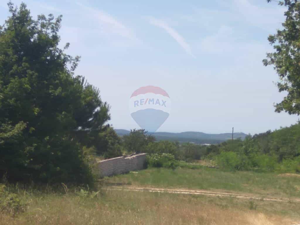 Tierra en Kanfanar, Istarska Županija 12036766