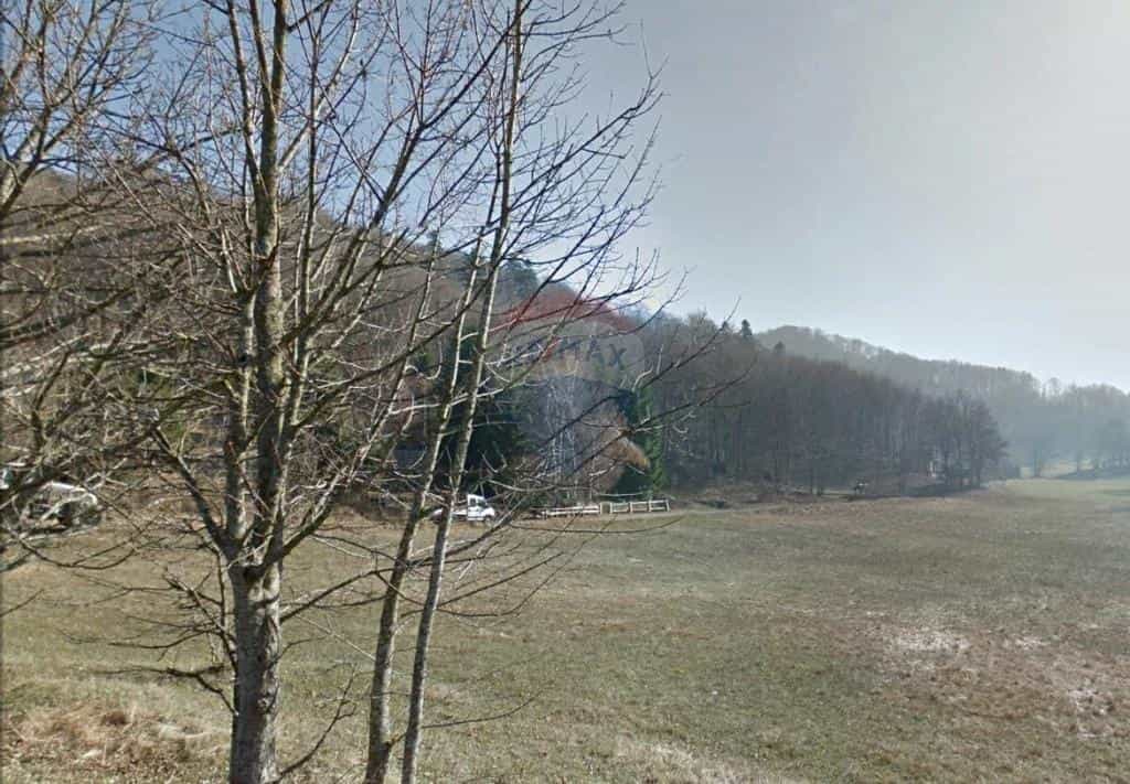 Land i Lokve, Primorsko-Goranska Zupanija 12036870