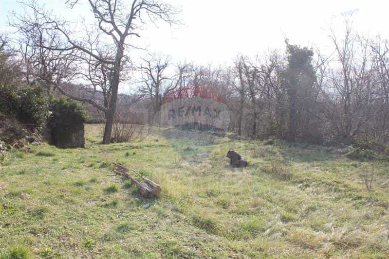 Land in Cavle, Primorsko-Goranska Zupanija 12036874