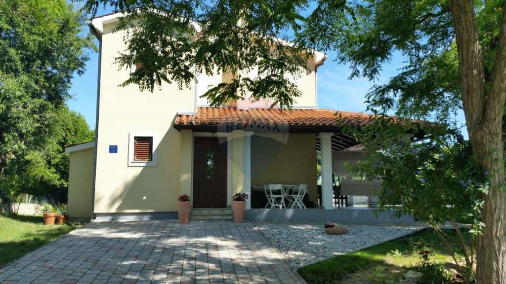 Hus i Medulin, Istarska županija 12036940