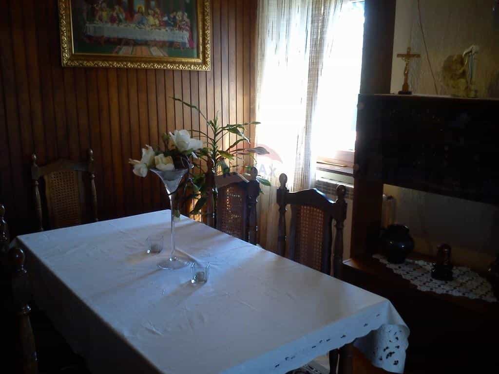 Haus im Lovran, Primorsko-goranska županija 12036946