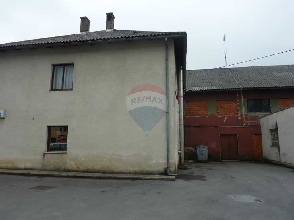 अन्य में Josipdol, Karlovačka županija 12037021