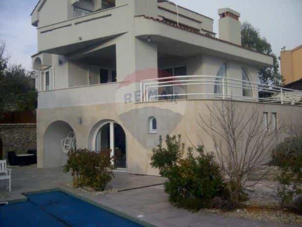 房子 在 克尔克, 滨海边疆区-山区祖帕尼娅 12037022