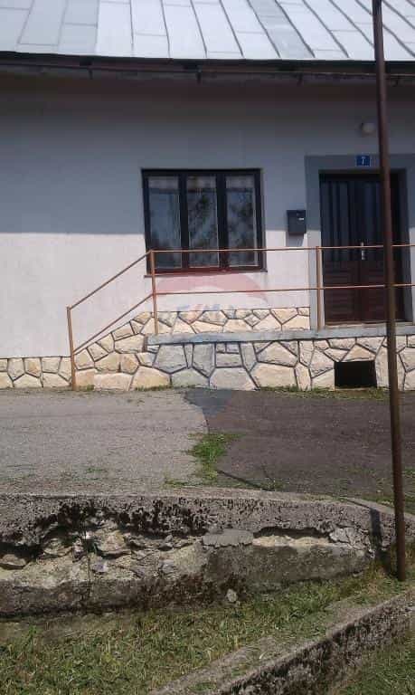 House in Fuzine, Primorsko-Goranska Zupanija 12037113