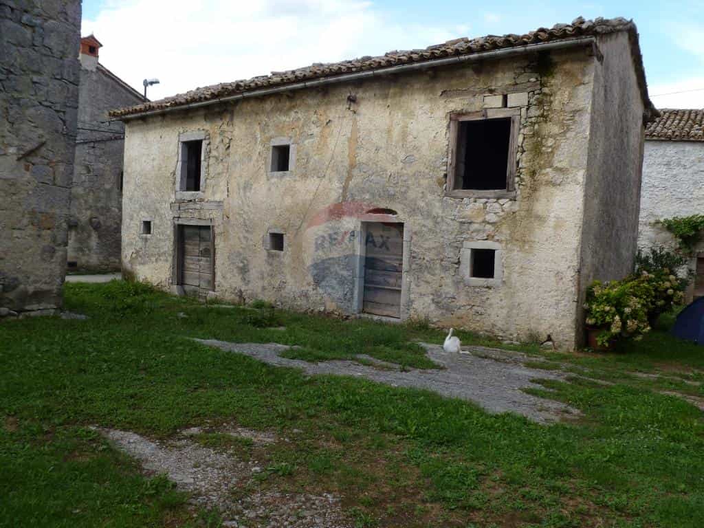 Casa nel Lupoglav, Istarska Zupanija 12037116