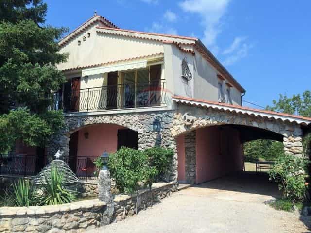 House in Sveti Petar u Sumi, Istarska Zupanija 12037130