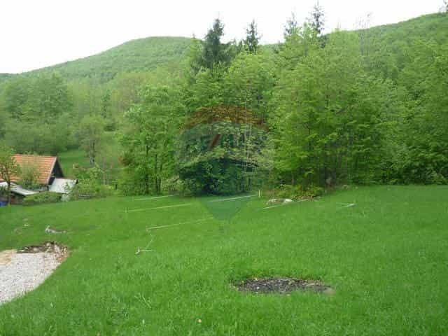 Tanah di Fuzine, Primorsko-Goranska Zupanija 12037189