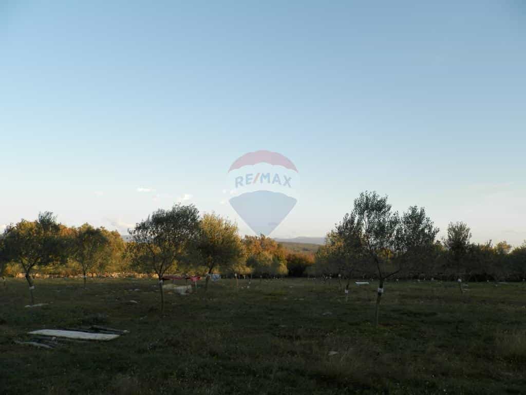 Tanah dalam Krk, Primorsko-Goranska Zupanija 12037243