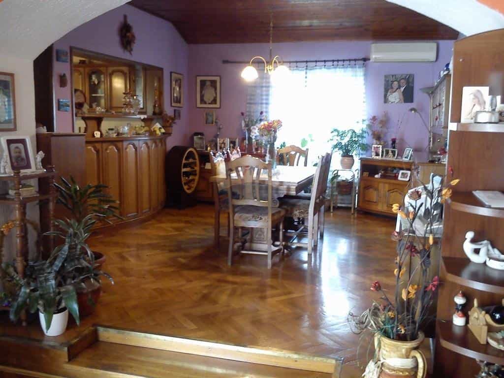 House in Matulji, Primorsko-Goranska Zupanija 12037289