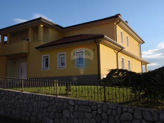 жилой дом в Rubesi, Primorsko-Goranska Zupanija 12037411