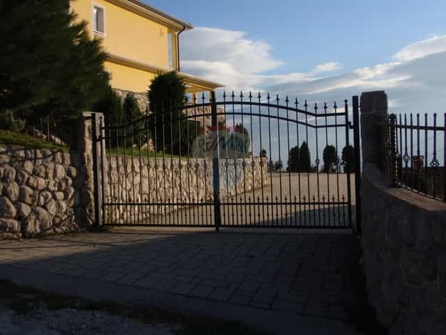Hus i Rubesi, Primorsko-Goranska Zupanija 12037411