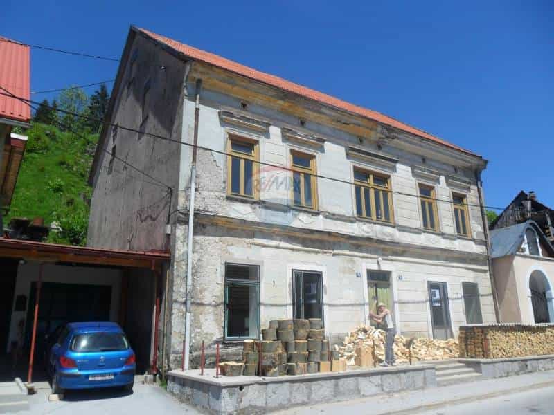 Hus i Lokve, Primorsko-Goranska Zupanija 12037487