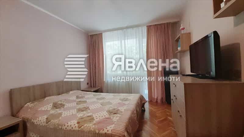 Condominium in Sofia, Sofia City Province 12037797