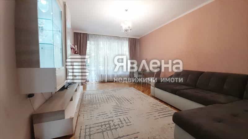 Condominium in Sofia, Sofia-Grad 12037797