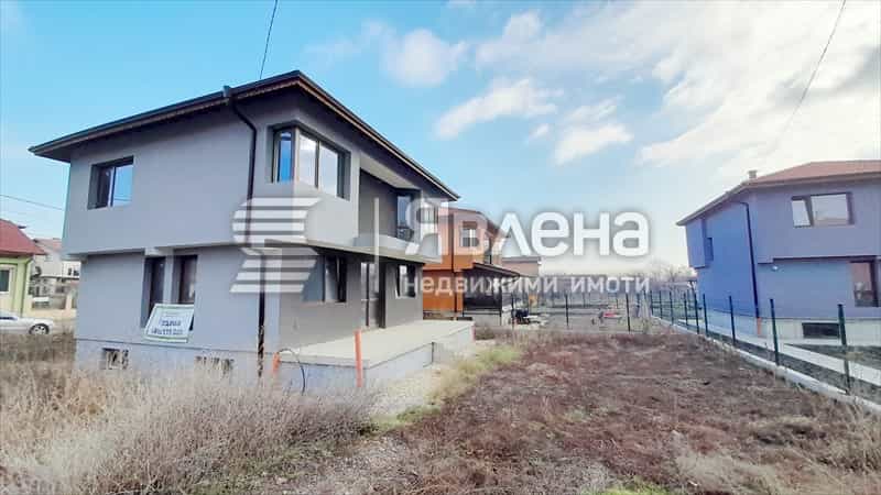 House in Kostinbrod, Sofia Province 12037801