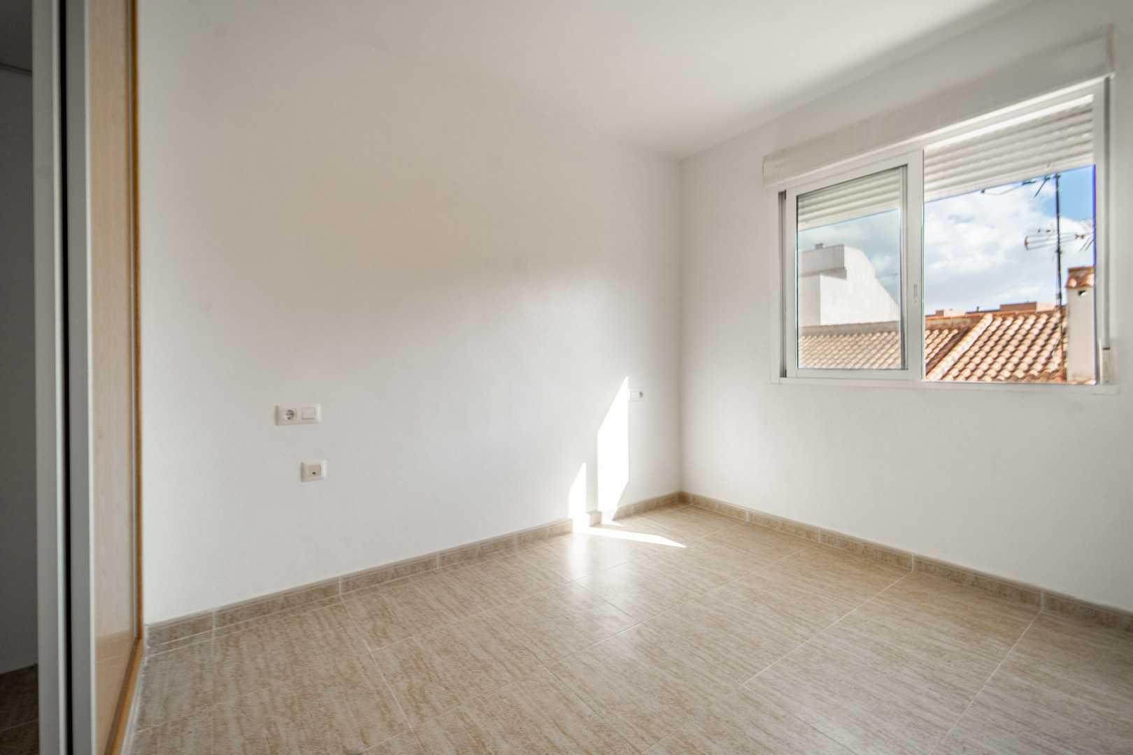 公寓 在 Los Alcázares, Región de Murcia 12038022