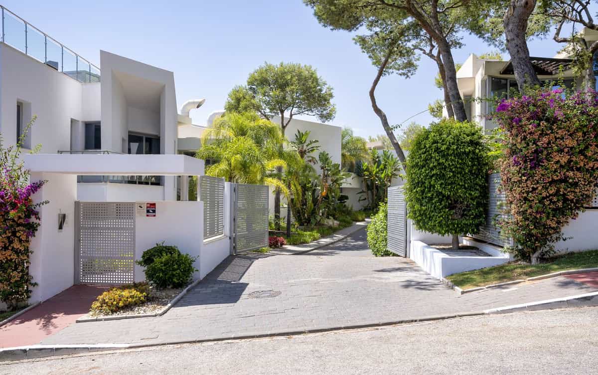 منازل متعددة في Marbella, Andalucía 12038705
