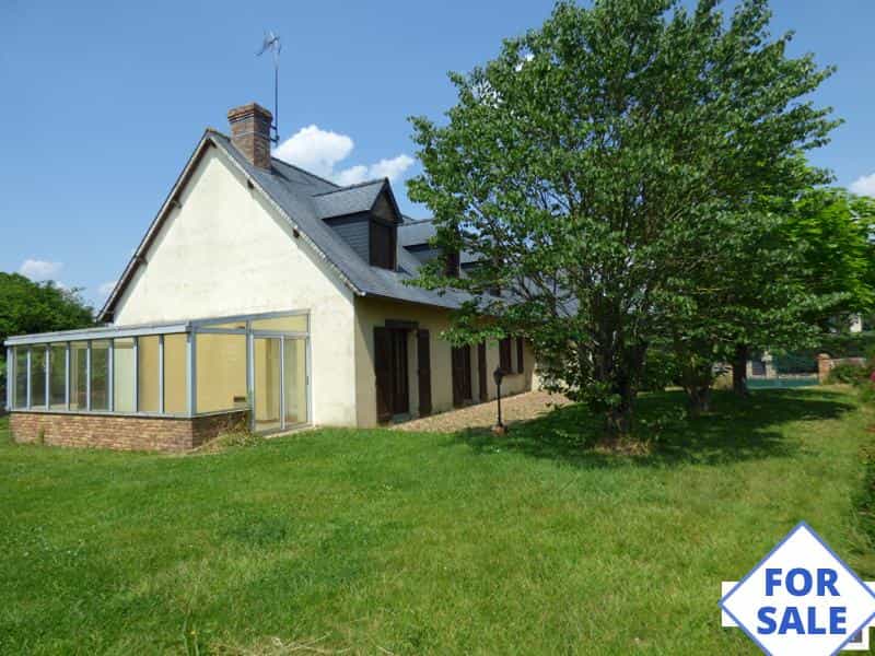 rumah dalam Saint-Cyr-en-Pail, Membayar de la Loire 12039760