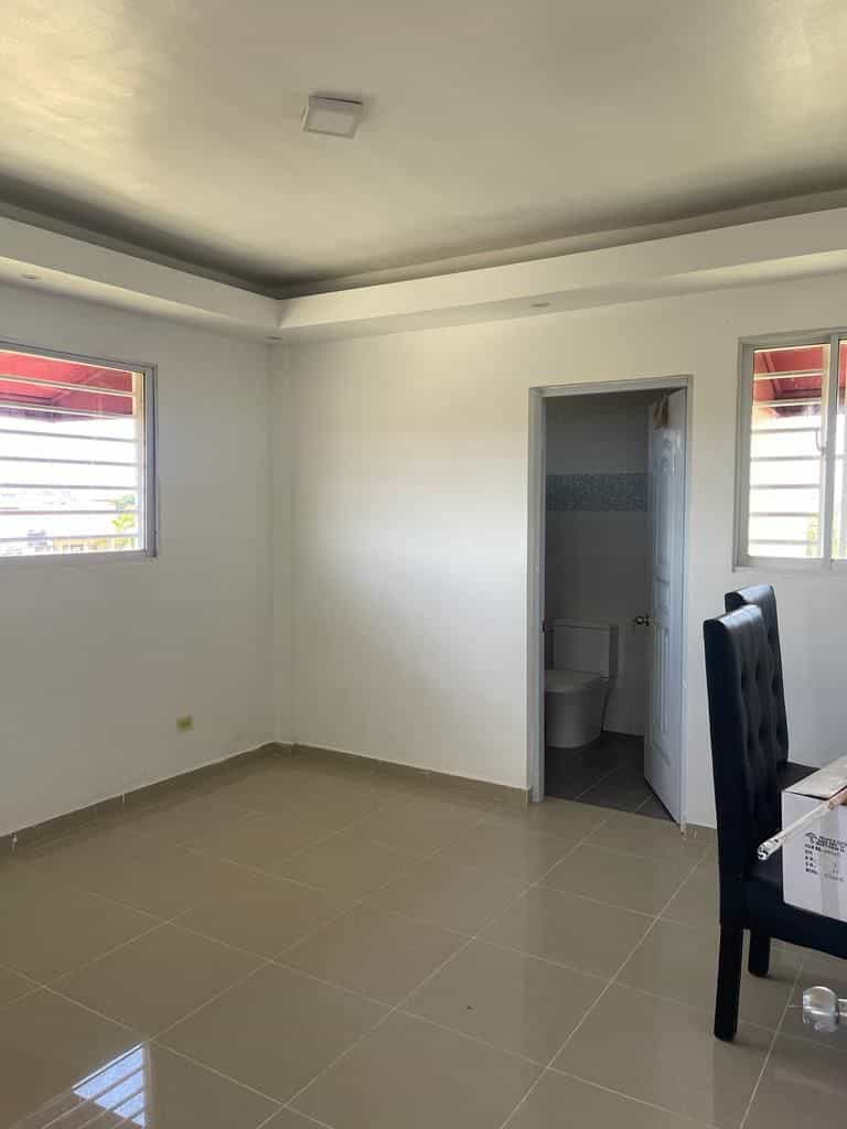 Condominium in Santo Domingo Este, Santo Domingo 12039860