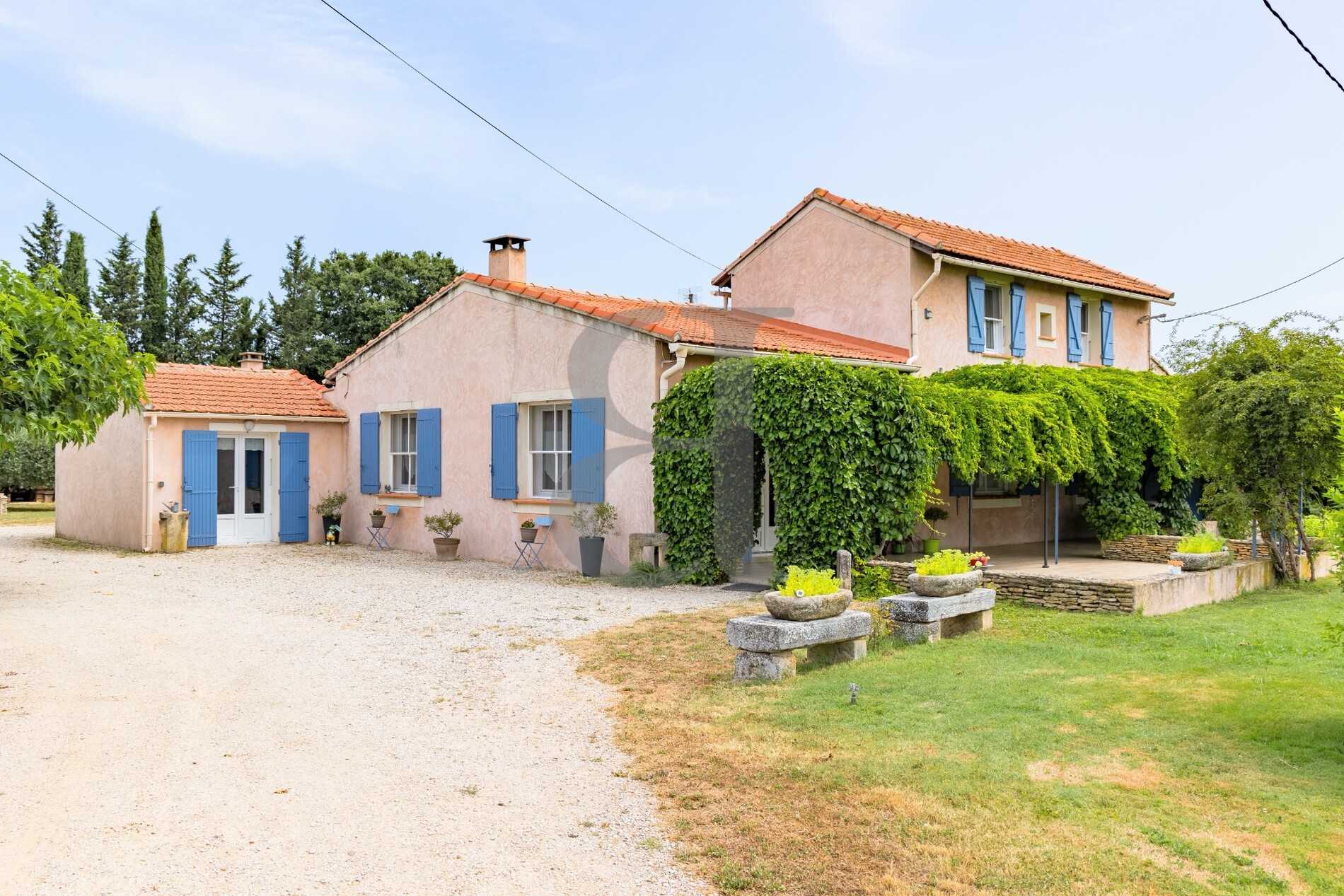 Rumah di tukang kayu, Provence-Alpes-Cote d'Azur 12040134