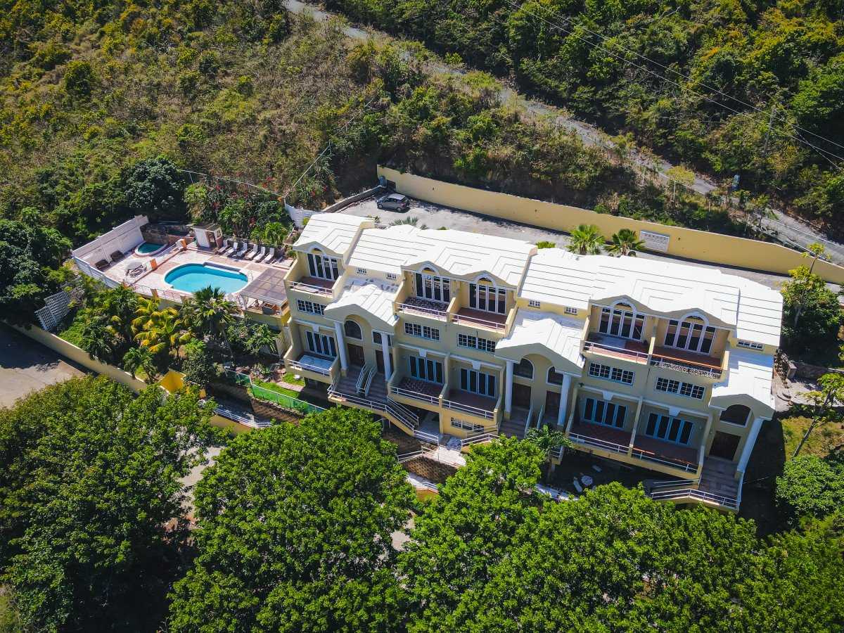 House in Coral Bay, Virgin Islands 12040191