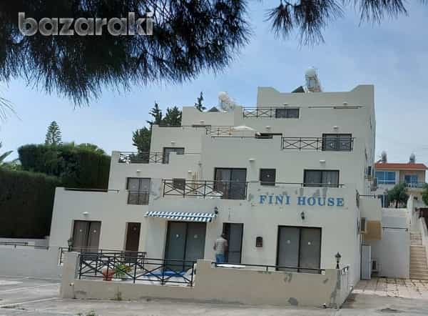Condominium in Erimi, Limassol 12040491