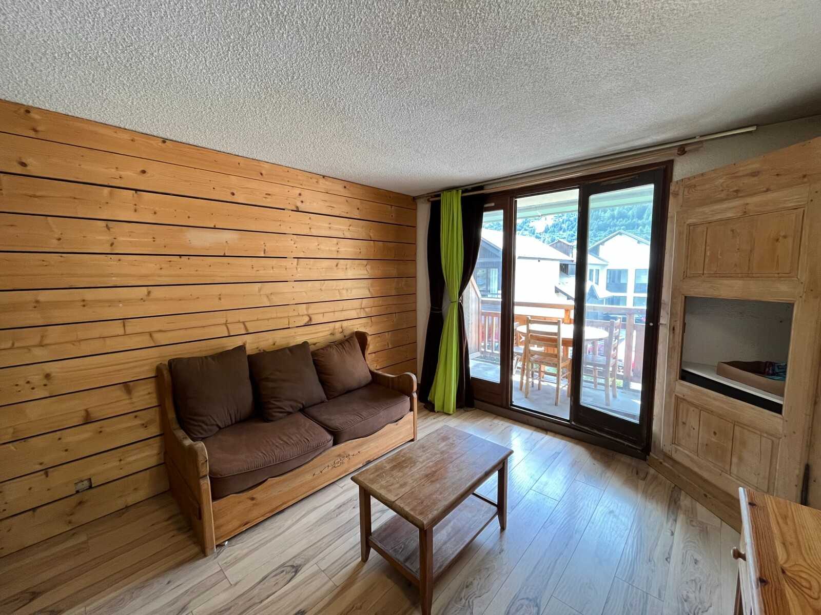 公寓 在 Huez, 奧弗涅-羅納-阿爾卑斯大區 12040819