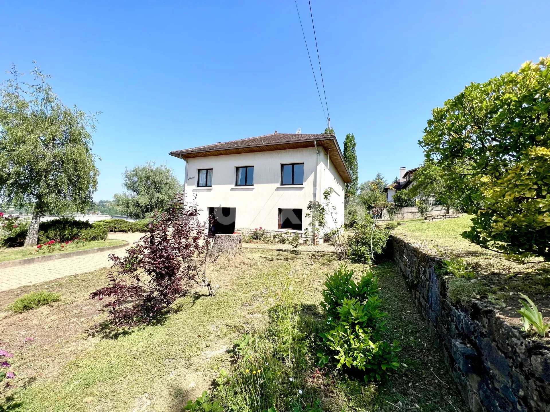 Casa nel Lons-le-Saunier, Borgogna-Franca Contea 12040869
