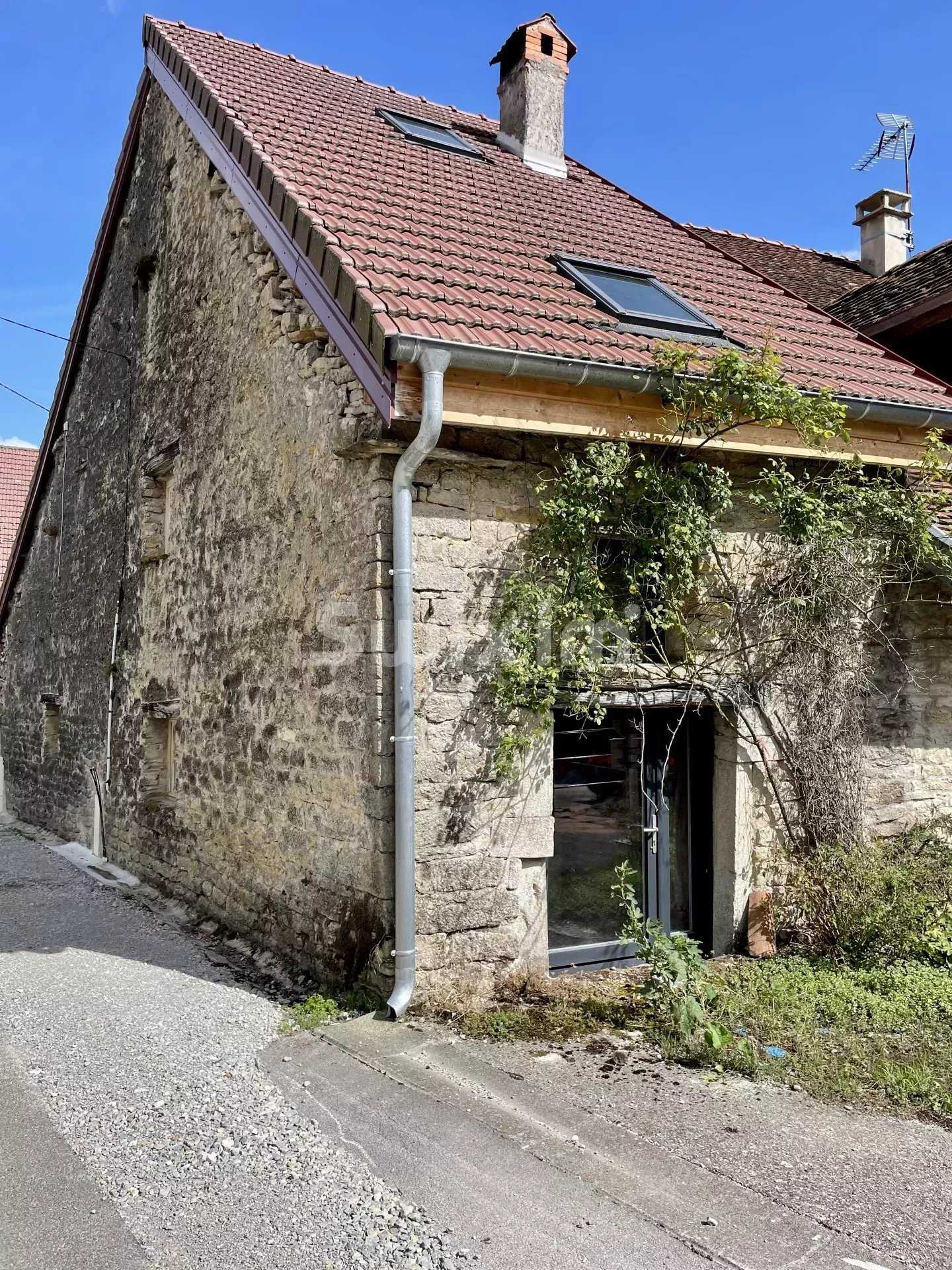 Hus i Orgelet, Bourgogne-Franche-Comte 12040872
