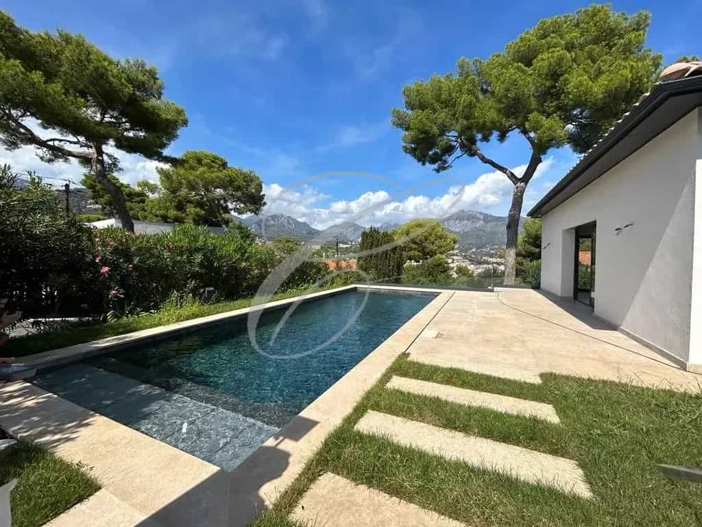Hus i Cap Martin, Provence-Alpes-Cote d'Azur 12040880
